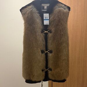 New !!! Michael Kors size XL FITS L Brown Faux Fur Vest with Toggle Closures